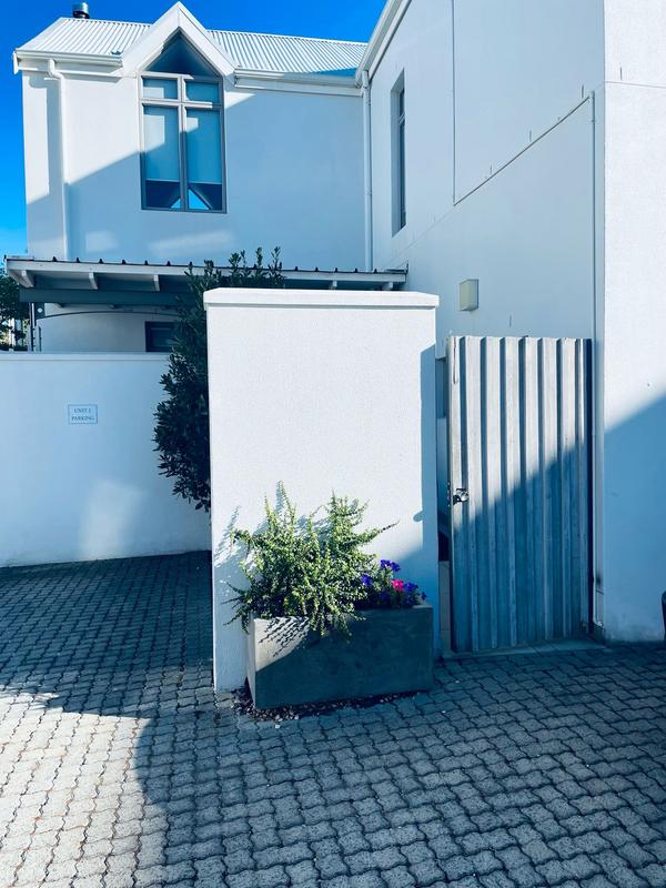 To Let 2 Bedroom Property for Rent in Franschhoek Western Cape